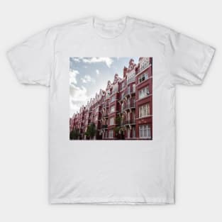 Red Victorian Houses In London T-Shirt